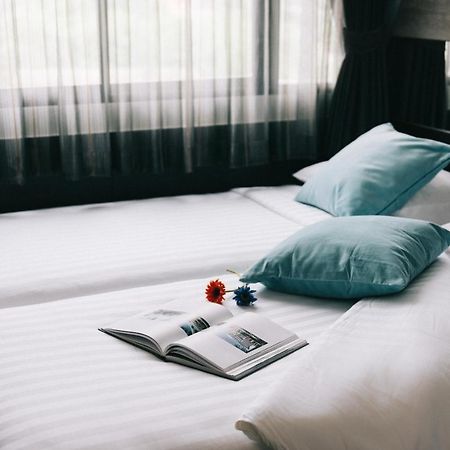 The Xtreme Suites Bangkok Buitenkant foto
