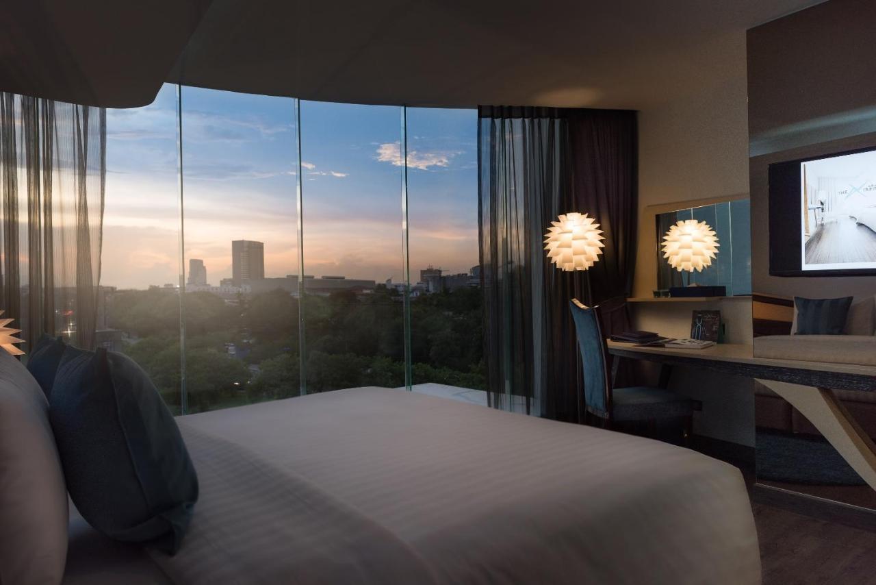 The Xtreme Suites Bangkok Buitenkant foto
