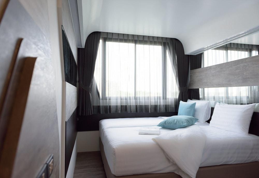 The Xtreme Suites Bangkok Buitenkant foto
