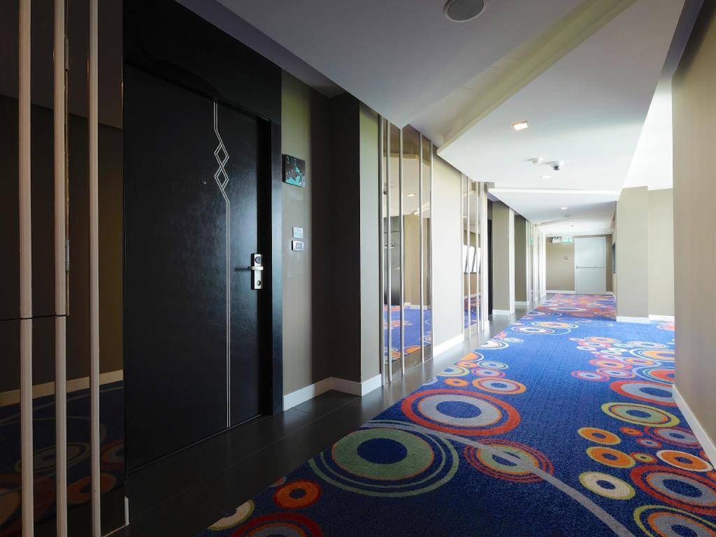 The Xtreme Suites Bangkok Buitenkant foto