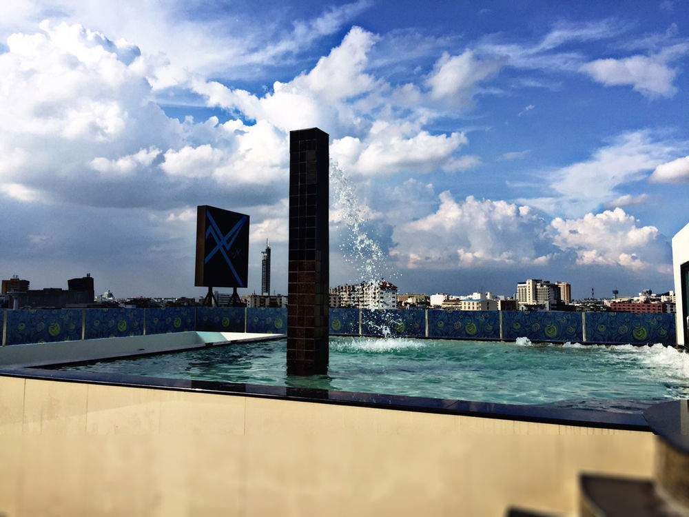 The Xtreme Suites Bangkok Buitenkant foto